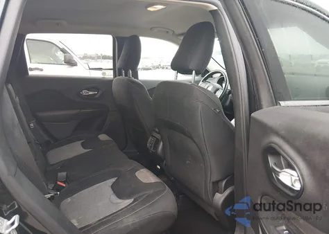 2014 Jeep Cherokee Latitude z USA, uszkodzony, nr VIN 1C4PJLCS8EW115668